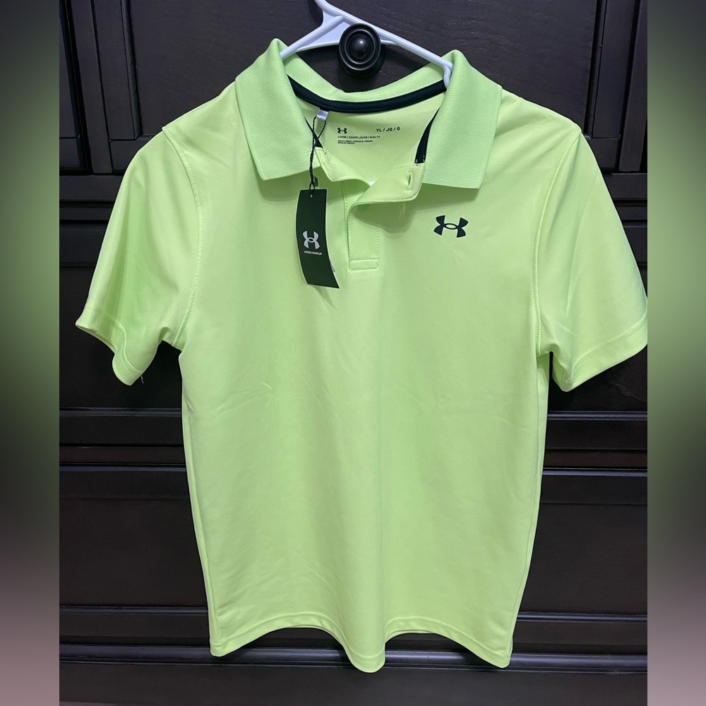 Boys UA polo shirt nwt